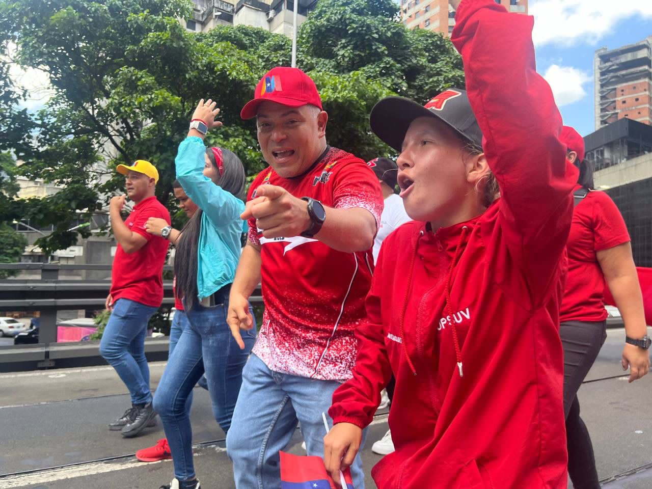 Tras 22 años del golpe de Estado contra Hugo Chávez militantes del PSUV Lara acompañaron una gran marcha en Caracas