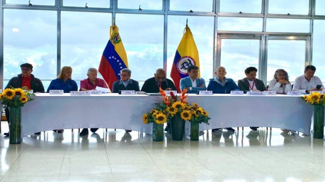 Gobierno colombiano en diálogo con el ELN informó de la instalación en Caracas de la «ronda extraordinaria» de conversaciones