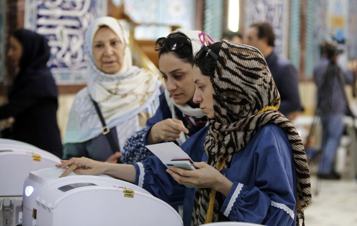 Comienza el registro de candidatos para elecciones en Irán