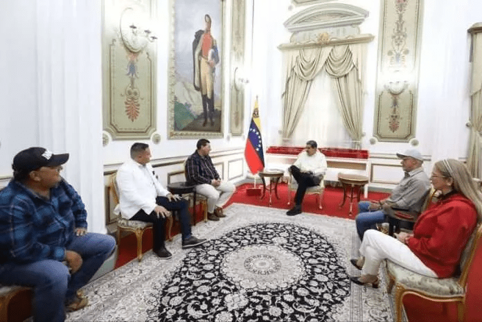 Presidente Nicolás Maduro recibió en Miraflores a los alcaldes de oposición del estado Barinas