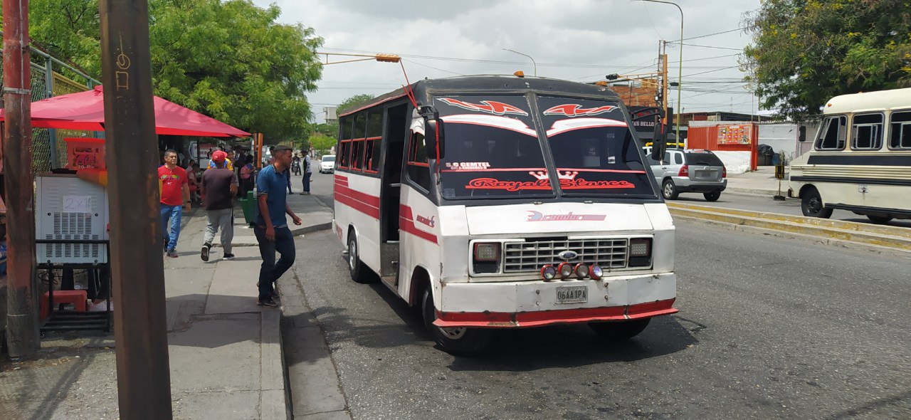Tarifas excesivas y mal trato a los usuarios es parte del día a día del transporte en la zona norte de Barquisimeto