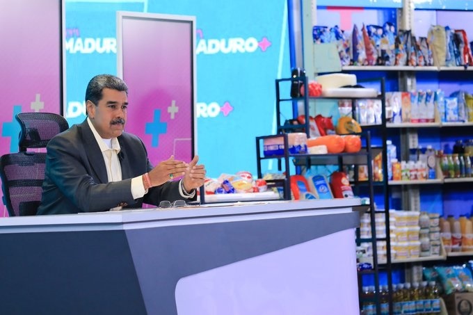 Presidente Maduro designó al ministro de Comunas como rector del plan de viviendas