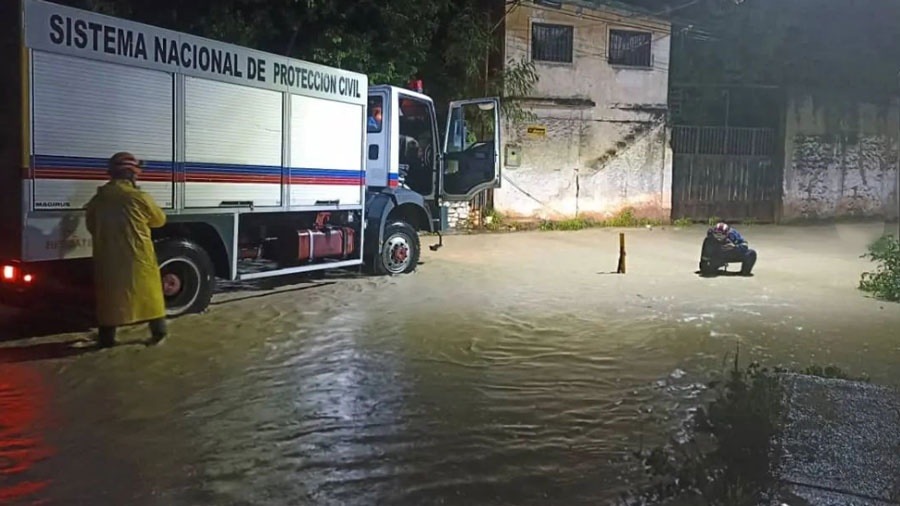 Intensas lluvias dejan afectaciones en viviendas y vías en el Táchira