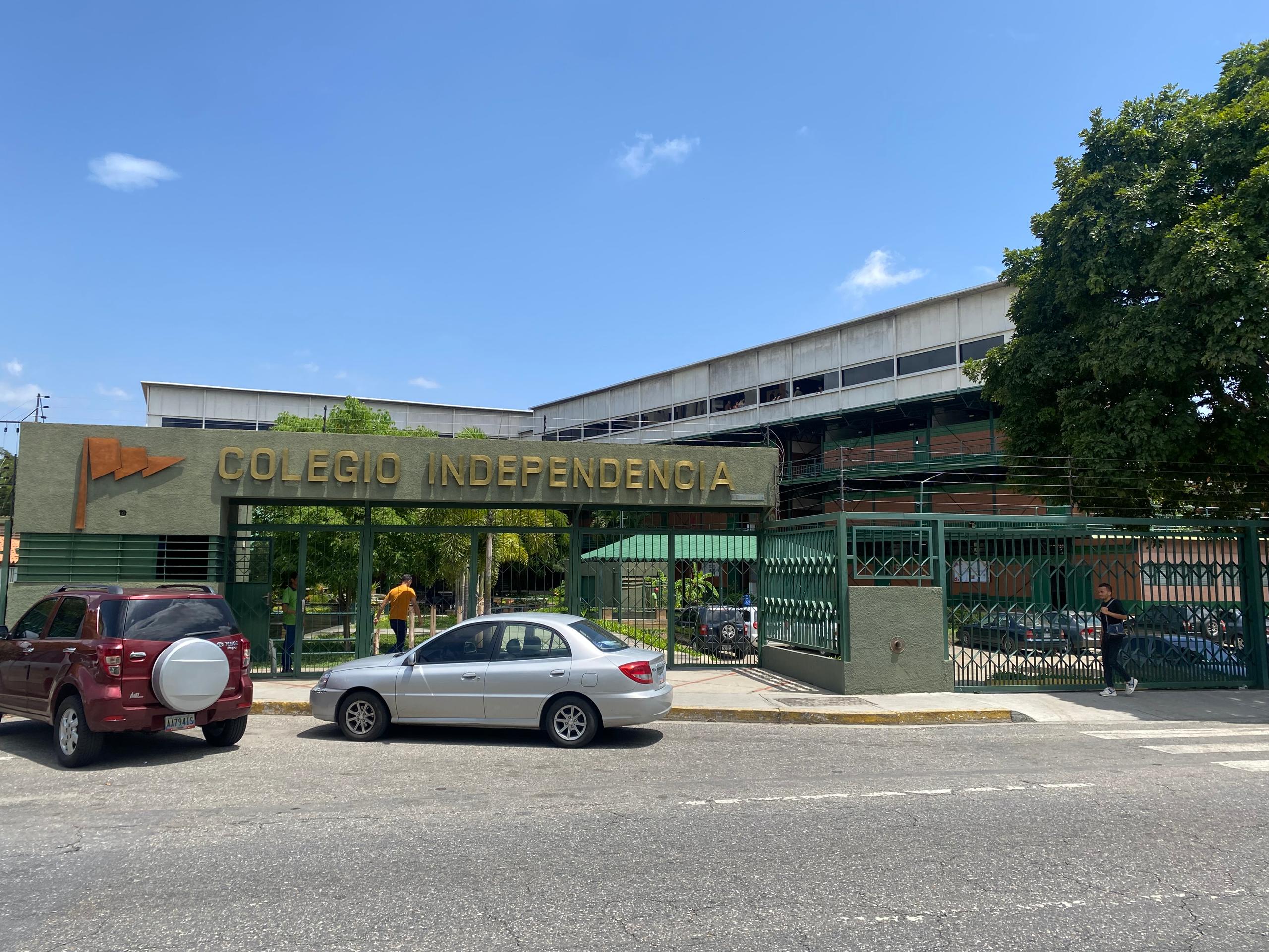 Colegio Independencia no acata ordenanzas de la Sundde y padres temen que «todo sea un parapeto»