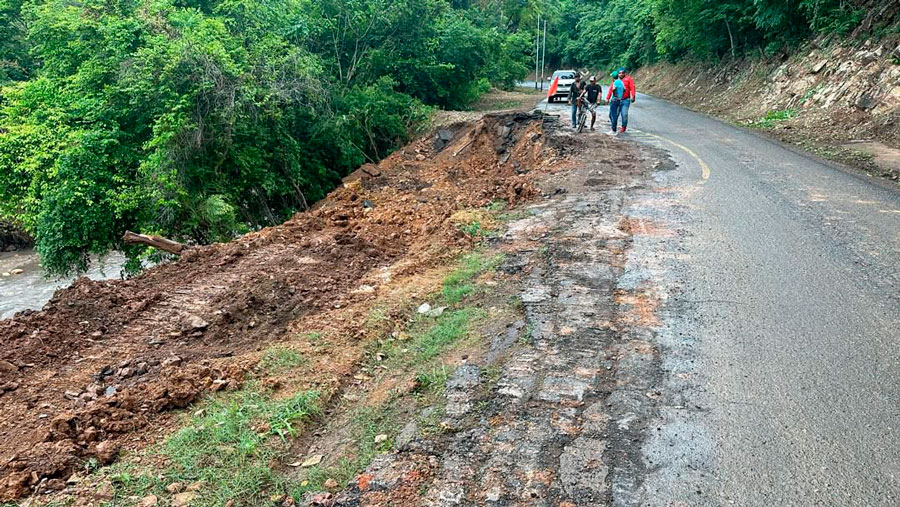 Autoridades ejecutan plan para reactivar vialidad entre Cumaná y Monagas