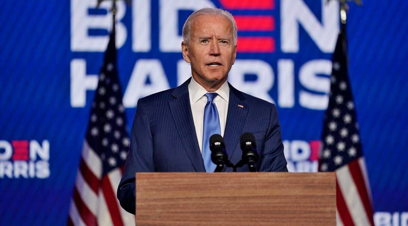 Líderes demócratas presionan a Biden para que abandone carrera electoral