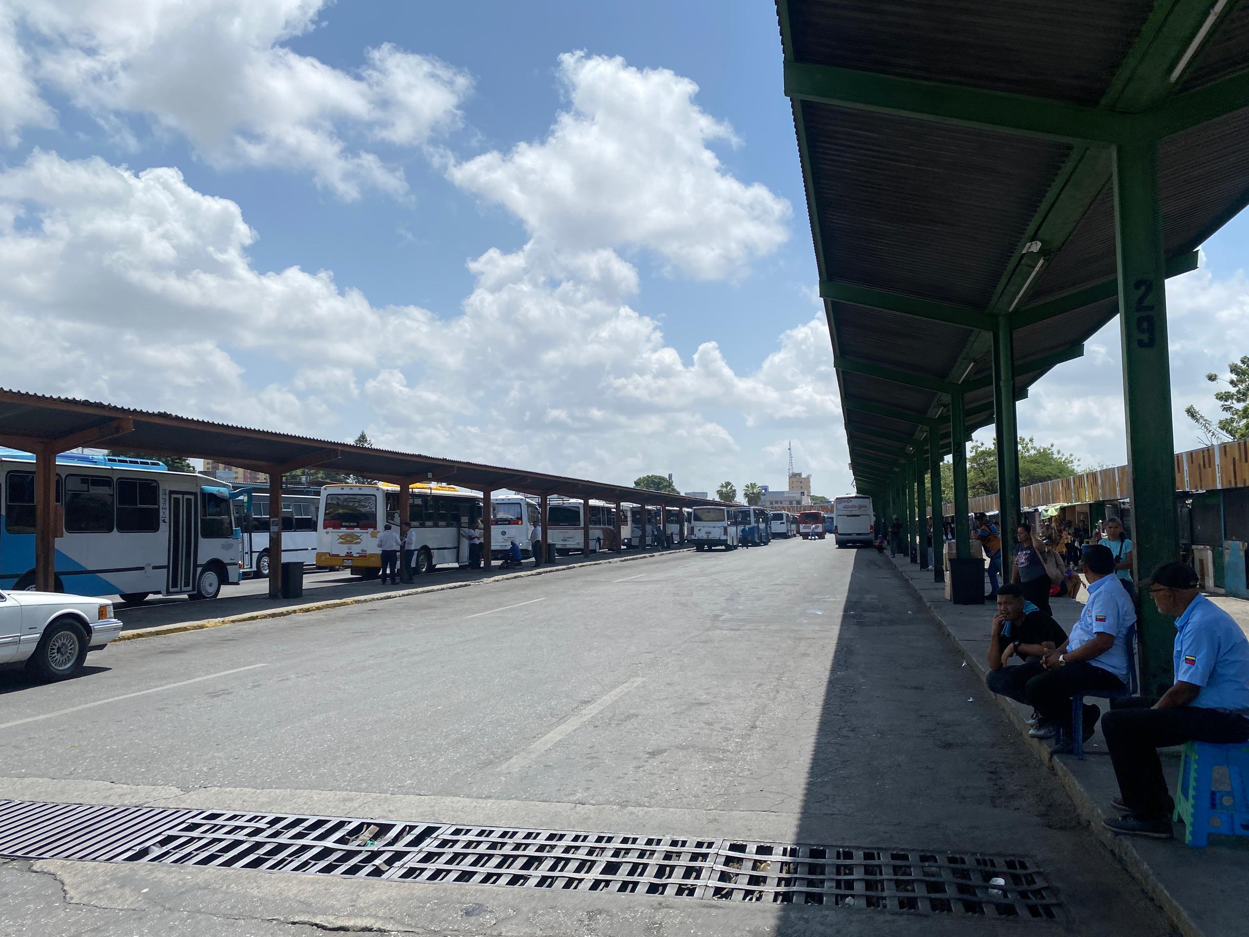 ¡Se quedan fríos! Disminuye afluencia de pasajeros en el Terminal de Barquisimeto durante temporada vacacional