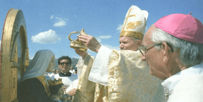 !Algarabía !  Feligreses conmemora la coronación de su bella señora virgen de Coromoto