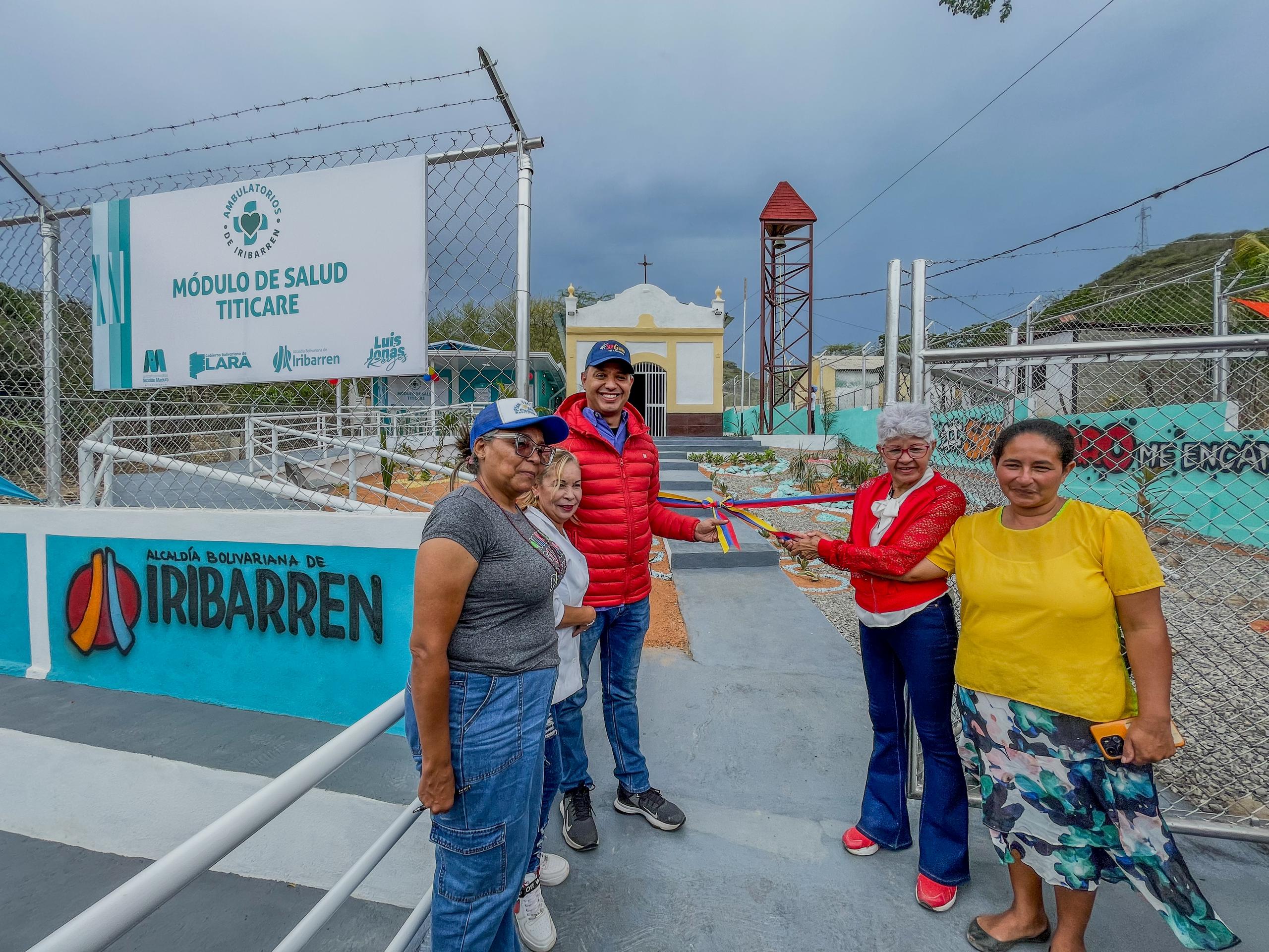 Habitantes de Titicare reciben ambulatorio rehabilitado y dotado para su atención