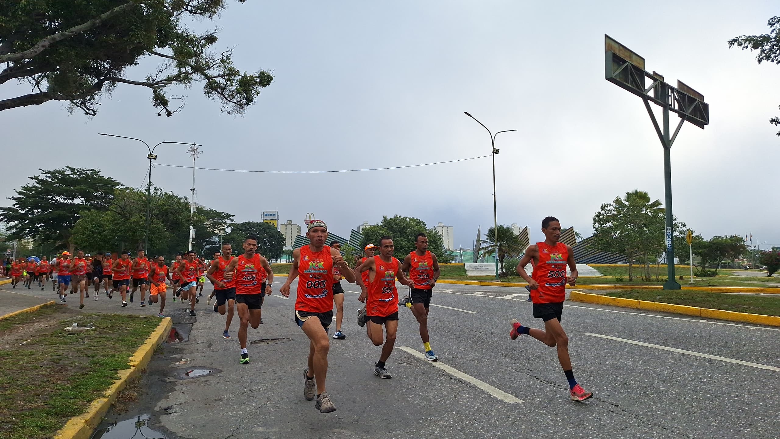 1.000 personas trotaron en honor a los 472 años de Barquisimeto