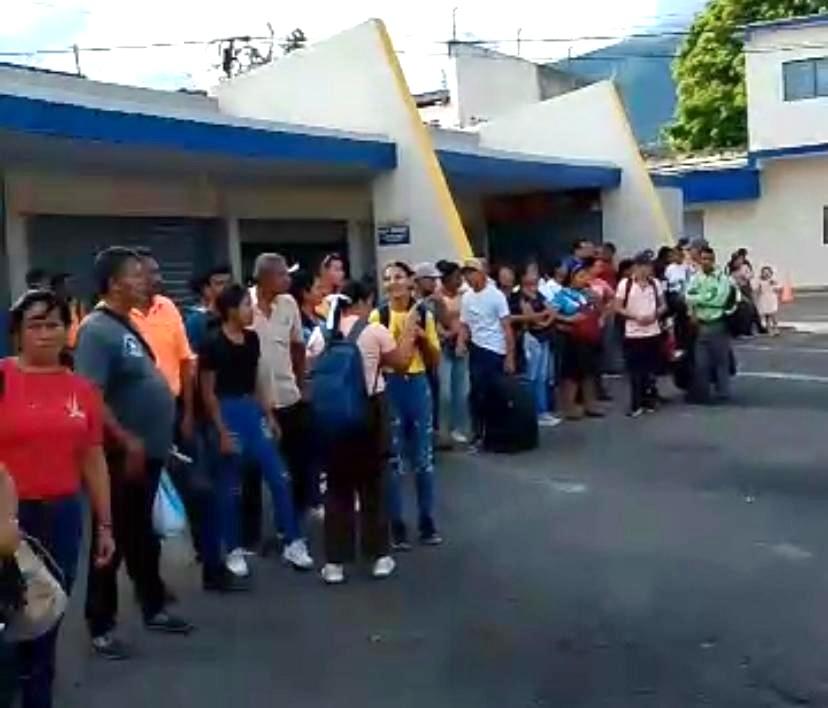 Crisis de Transporte en el Terminal de Pasajeros de San Felipe