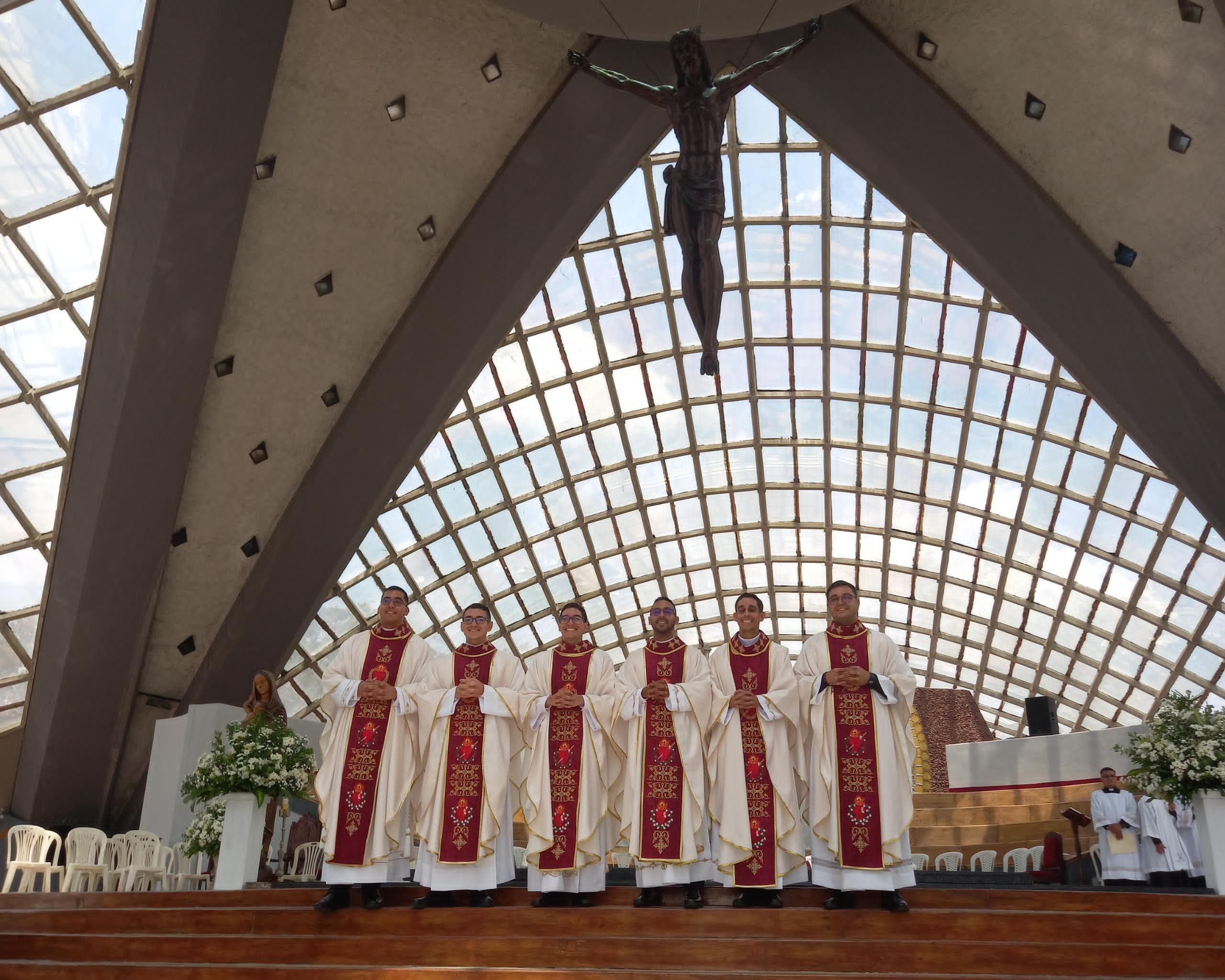 En Barquisimeto: Seis nuevos Sacerdotes para servir a la comunidad